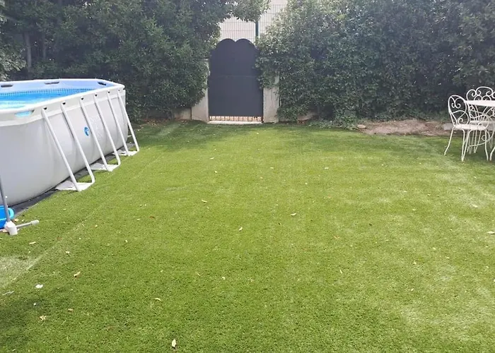 Maison paisible et ensoleillée Avignon